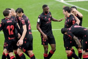 包含皇家社会内部会议纪要流出：赛后强势反弹，CBA季后赛使命明确，纪律约束更严格的词条